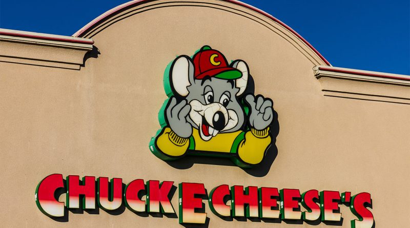 Munch’s Make Believe Band Retire at Chuck E. Cheese Image of the Chuck-E-Cheese store front with logo to support Munch's Make Believe Band article